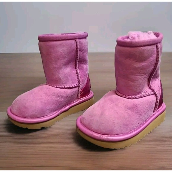 UGG Other - UGG Winter Snow Boots Youth 6 Pink Mid Calf Round‎ Toe Sherpa SN1139056T